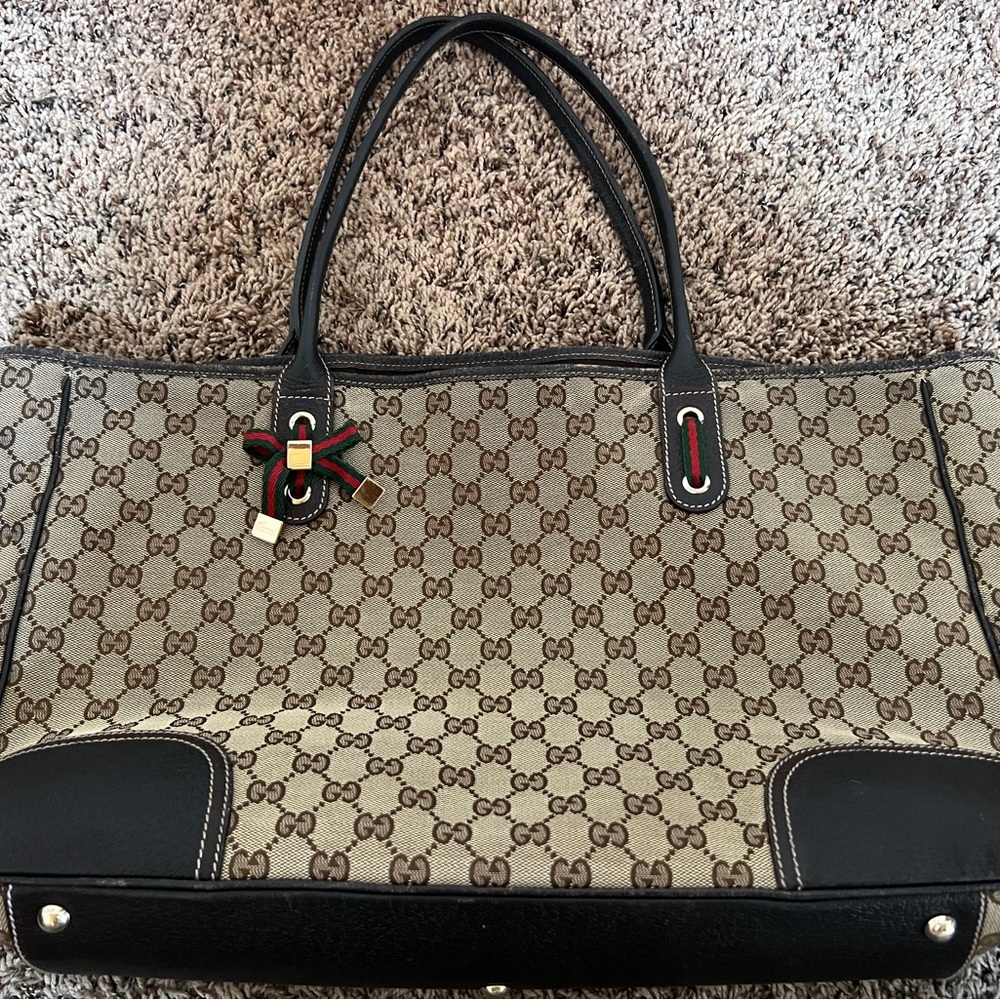 Authentic GUCCI tote/purse - Picture 3 of 5